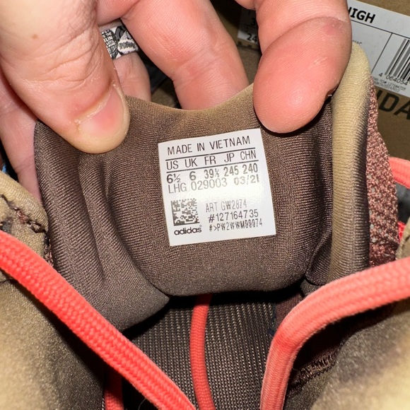 Yeezy 500 high size 6.5 in original box. In used condition comes as pictured. - Picture 9 of 10